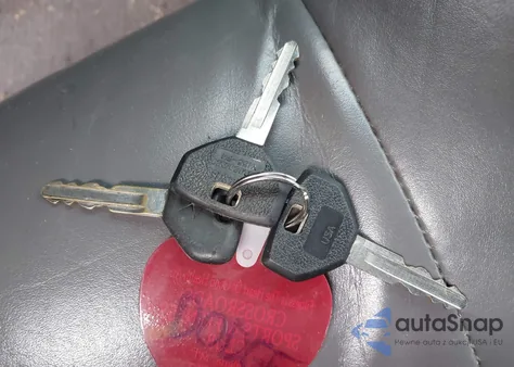 1993 Dodge Intrepid Es from USA, damaged, VIN 2B3ED56F9PH647913